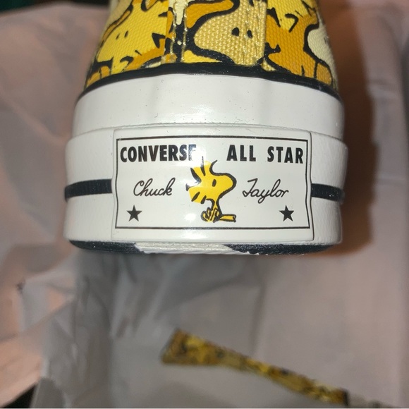LAST CALL ON MANY SIZES! CONVERSE X PEANUTS WOODSTOCK CAMO CHUCK TAYLORS - Picture 5 of 8